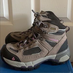 Women’s hiking boots